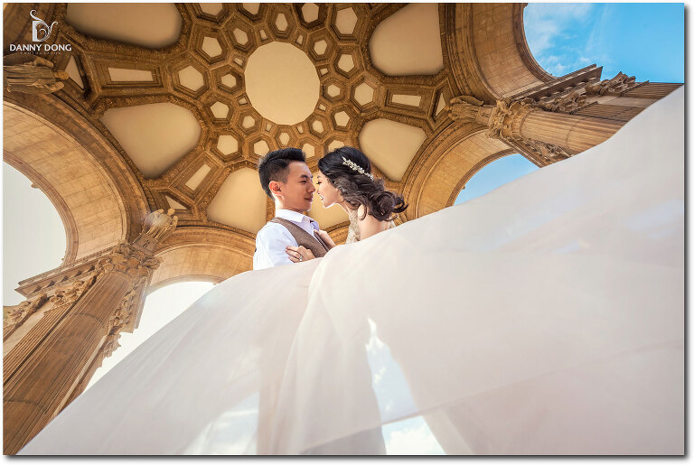 08-palace-of-fine-arts-engagement-photography