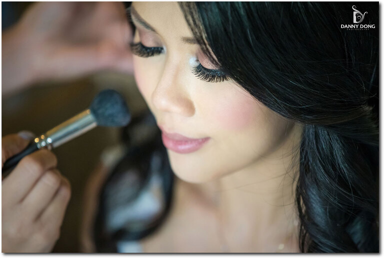 08-getting-ready-photo