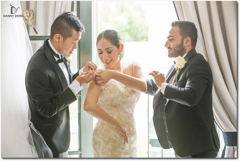 015-bride-getting-ready