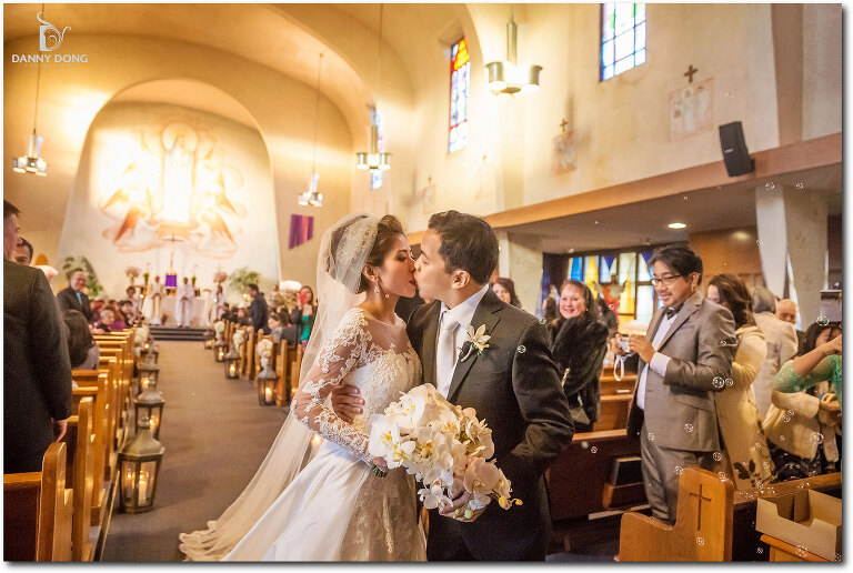 31-our-lady-of-the-pillar-wedding-photography