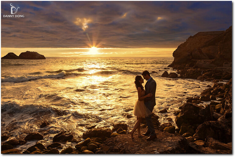 17-sutro-bath-engagement-photography