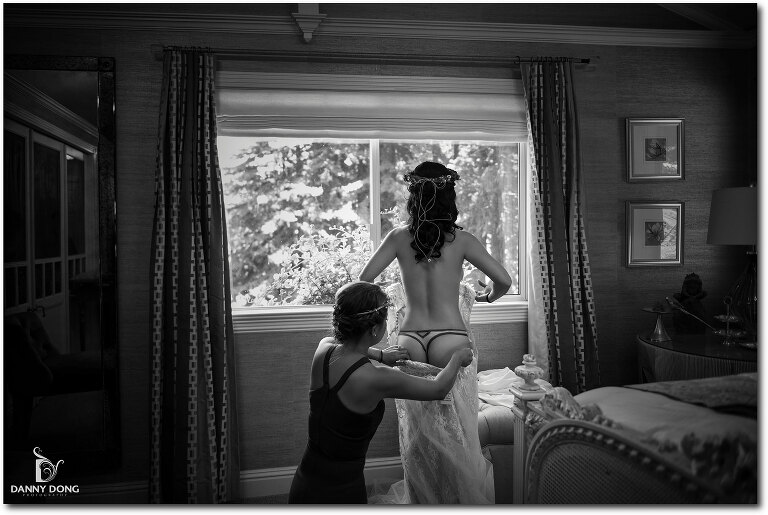 07-bride-getting-ready