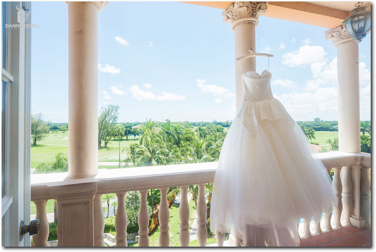 03-vera-wang-wedding-dress