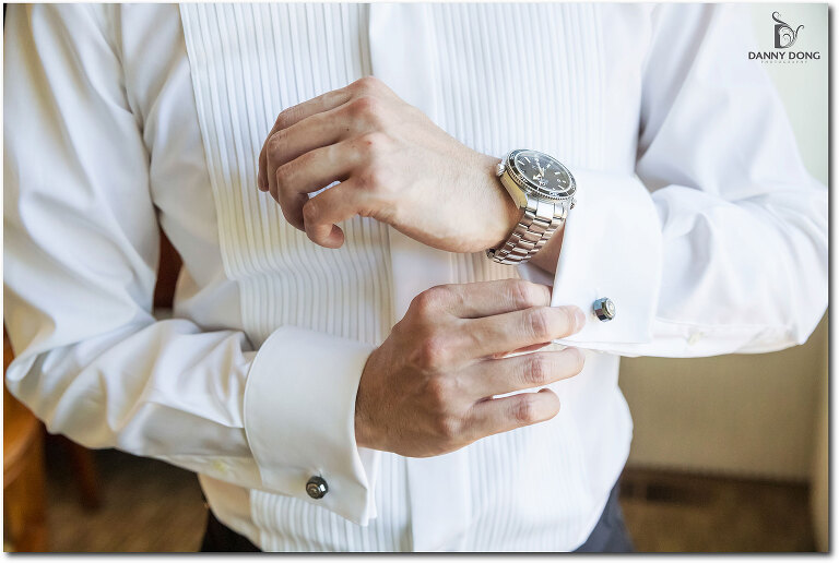 14-groom-getting-ready